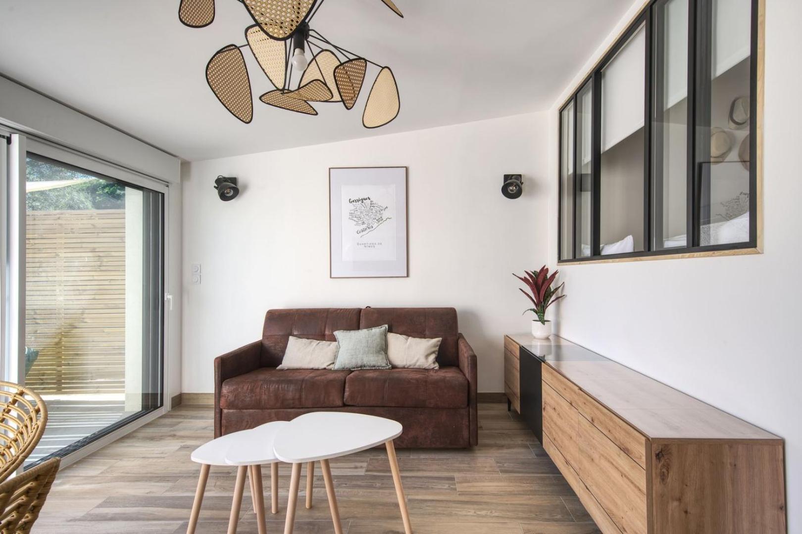 Apartment Emeraude ~ Jardin ~ Parking ~ Climatisation Nimes