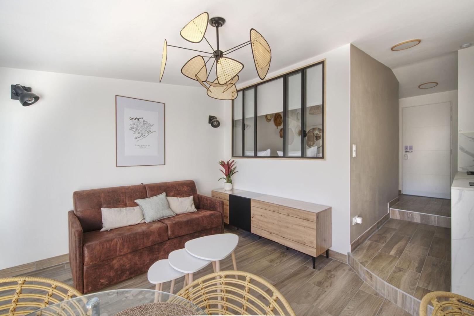Emeraude ~ Jardin ~ Parking ~ Climatisation Apartment Nîmes